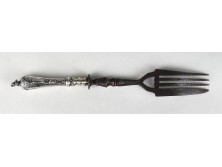 Antik ezüst nyelű kovácsoltvas hússzedő villa 1800-as évek közepe 31 cm