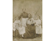 Antik keretezett családi fotográfia 26.5 x 18.5 cm