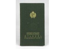 Magyar Királyi útlevél 1937 Horogkeresztes pecsét