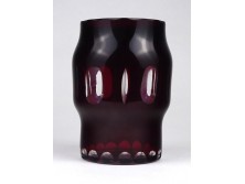 Régi bordóra színezett csiszolt üveg váza 11 cm
