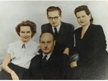 Régi színezett művészi családi fotográfia 42 x 53 cm