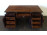 Antik dúsan faragott alakos strázsa díszítéses íróasztal 80 x 160 cm
