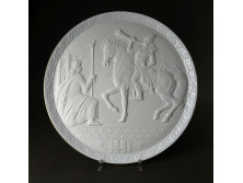 Nagyméretű Herendi biszkvit porcelán Lehel falitál 34.5 cm