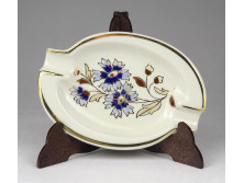 Búzavirág mintás vajszínű Zsolnay porcelán hamutál