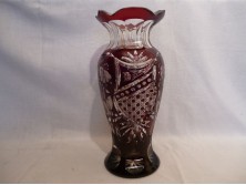 Hatalmas vastagfalú csiszolt bordó üveg váza