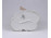 Hibátlan Schaubach Kunst nyuszikat etető kisfiú porcelán figura 14.5 cm