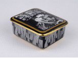 Szász Endre Hollóházi porcelán bonbonier
