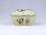 Vajszínű búzavirágos Zsolnay porcelán bonbonier 7.5 x 7.5 cm